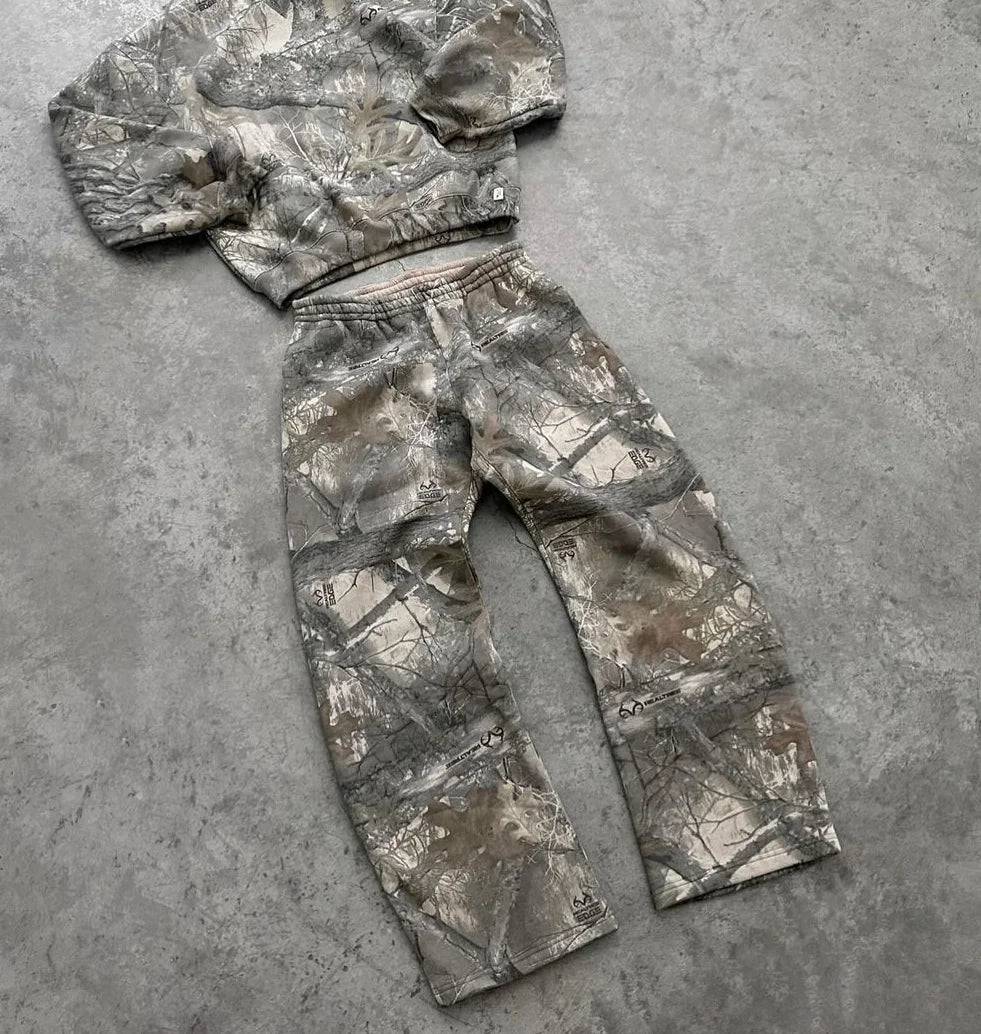 Oversized Camo Hoodies & Sweatpants 2-Piece Set - The 4 Season Clothing Brand